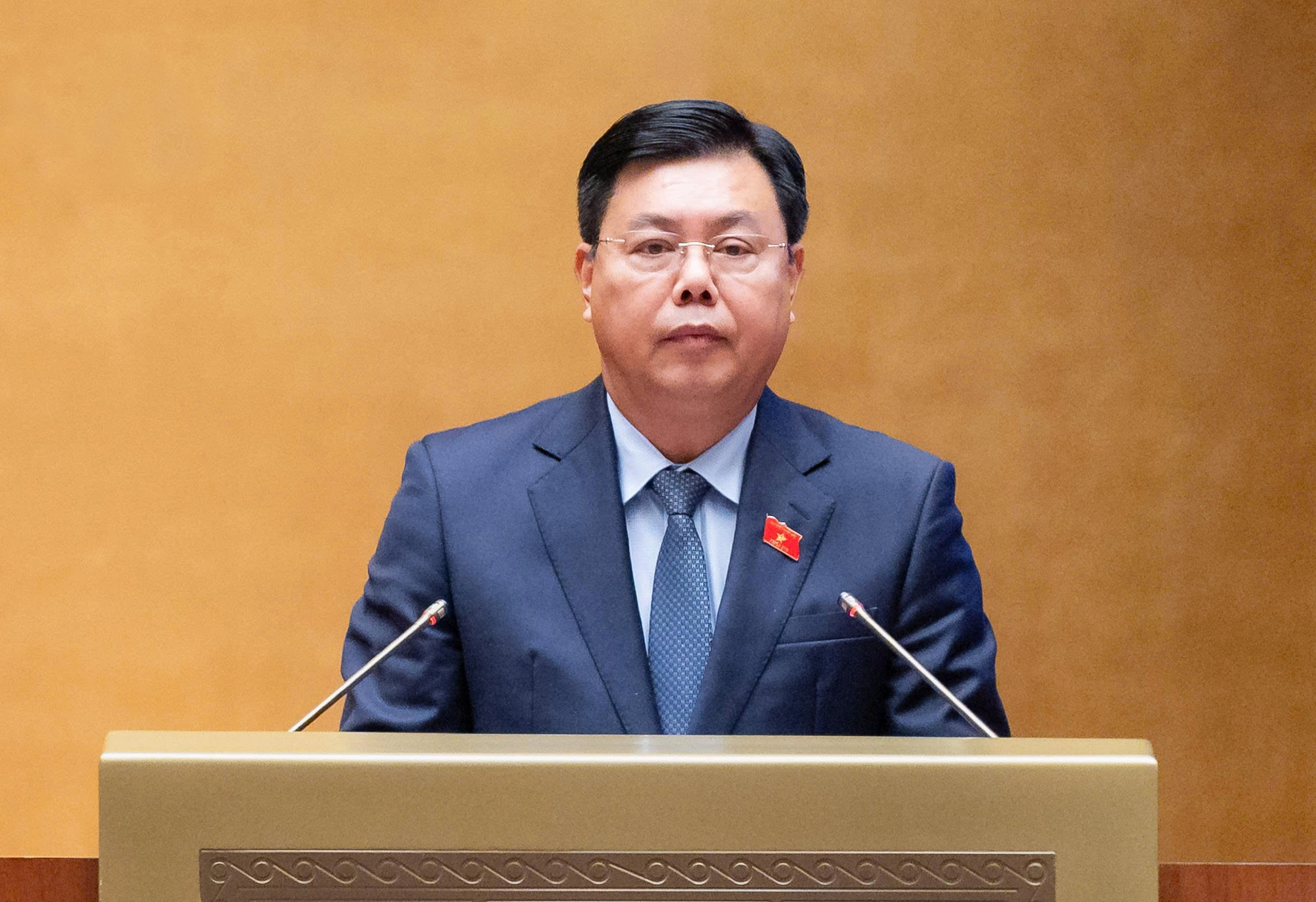 Hoàn thiện pháp luật về an toàn, vệ sinh lao động gắn với cắt giảm, đơn giản hóa thủ tục hành chính