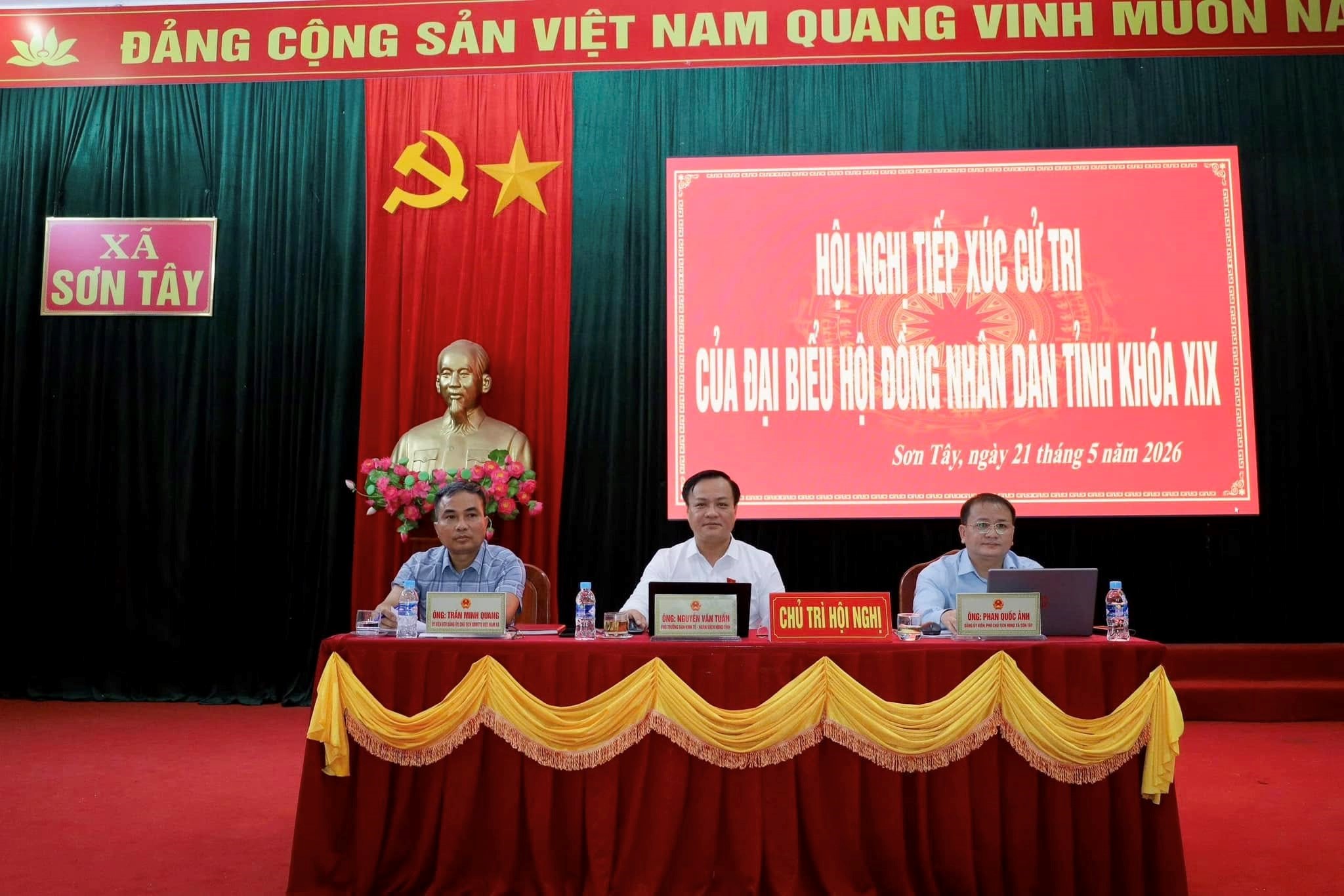 Kinh tế cửa khẩu, kinh tế rừng và bài toán giữ chân cán bộ vùng biên trong hội nghị tiếp xúc cử tri tại Hà Tĩnh